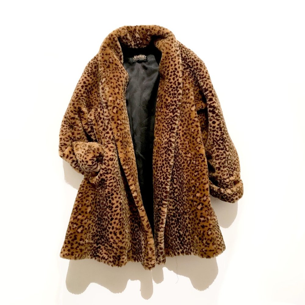 Vintage Faux Leopard Fur Coat 3/4-length with Luxurious Black Satin Lining